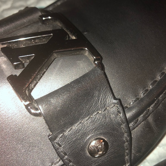 Louis Vuitton Shoes - Picture 3 of 6